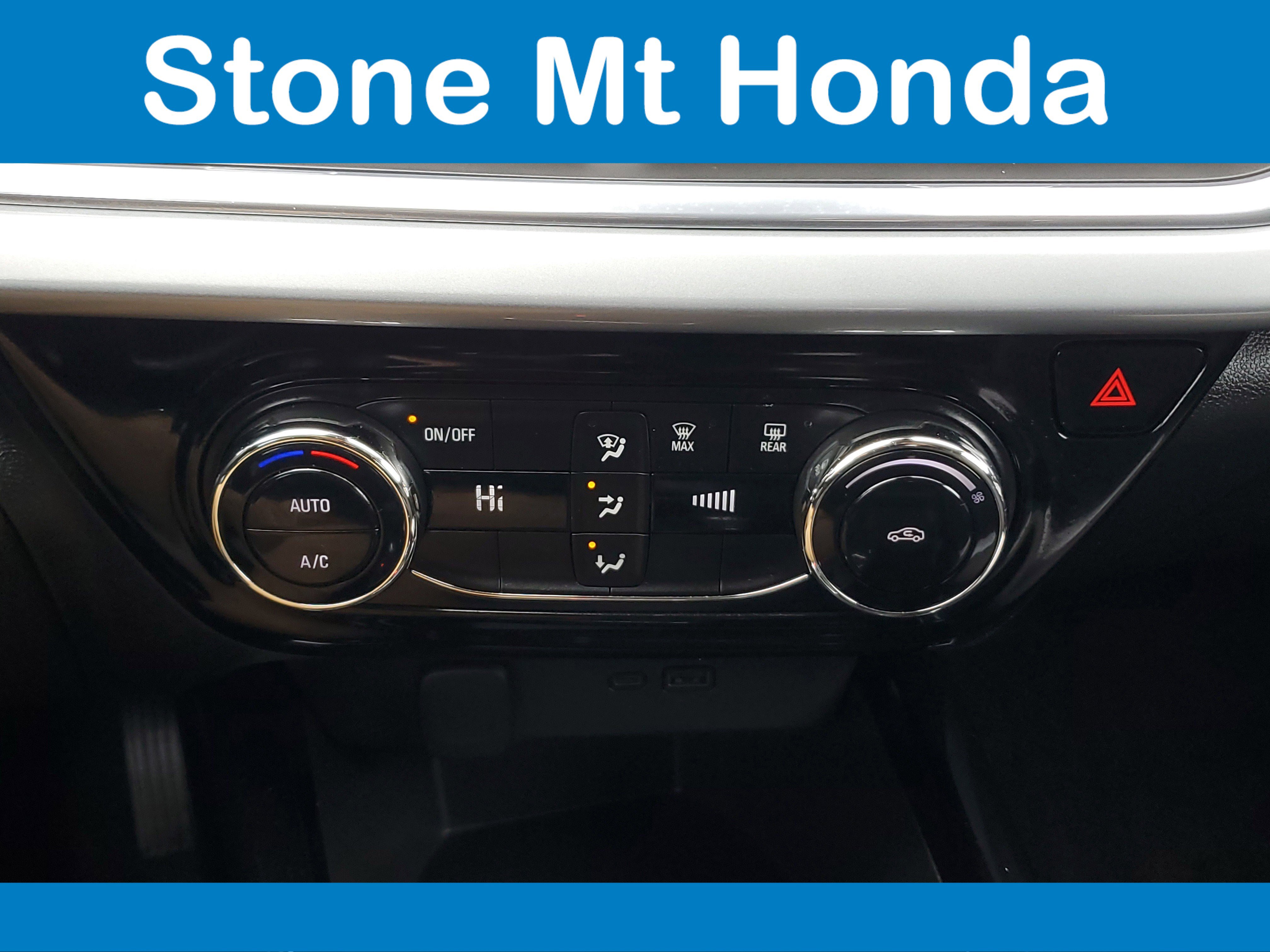 Used 2024 Chevrolet Trax LT image 28