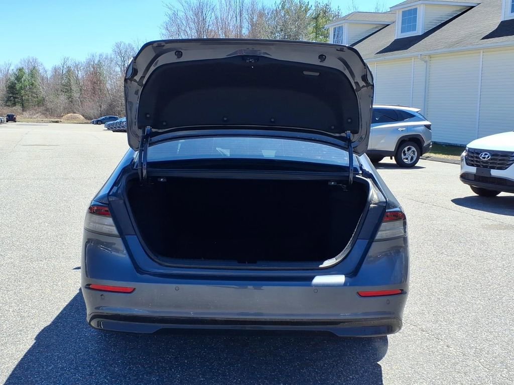 Used 2024 Honda Accord EX-L image 10