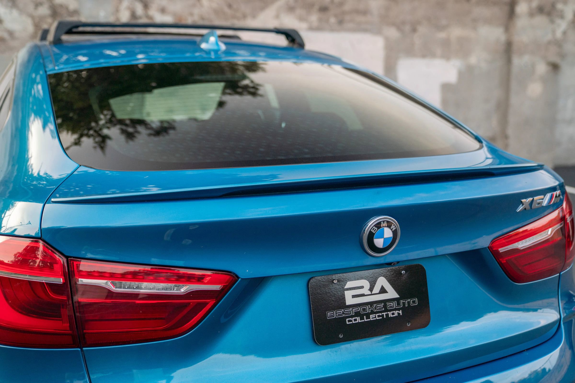 Used 2016 BMW X6 M image 11