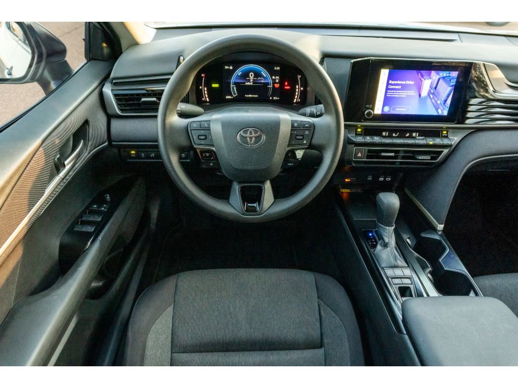 Used 2025 Toyota Camry LE image 18