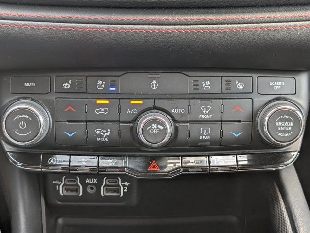 Used 2024 Dodge Durango GT AWD/4WD image 21