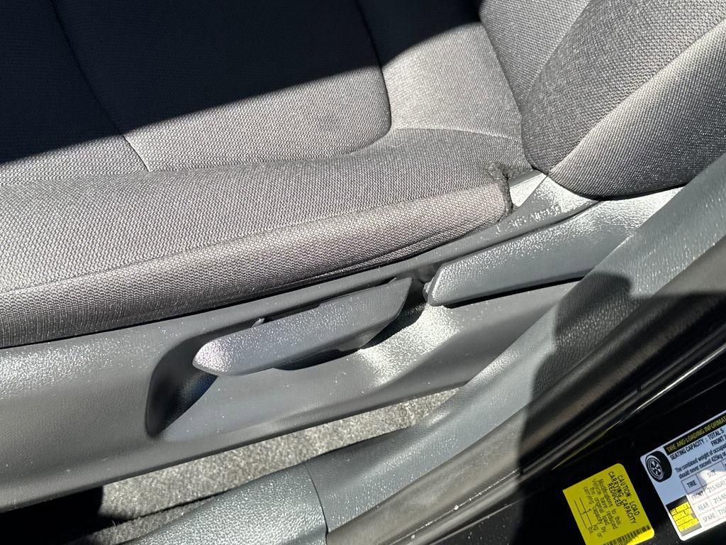 Used 2024 Toyota Corolla Cross LE w/ Moonroof Package AWD/4WD image 46