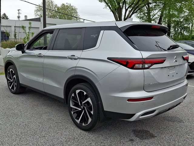Used 2024 Mitsubishi Outlander SE AWD/4WD image 5