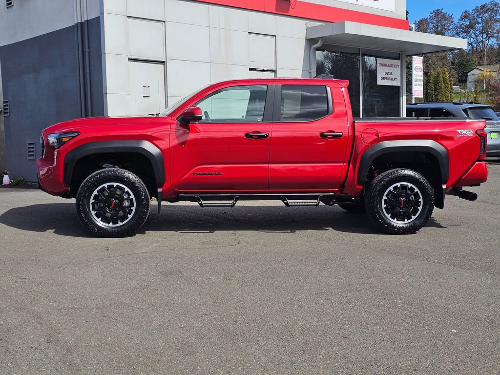 Certified 2026 Toyota Tacoma TRD Off-Road w/ TRD Off Road Premium Package AWD/4WD image 4