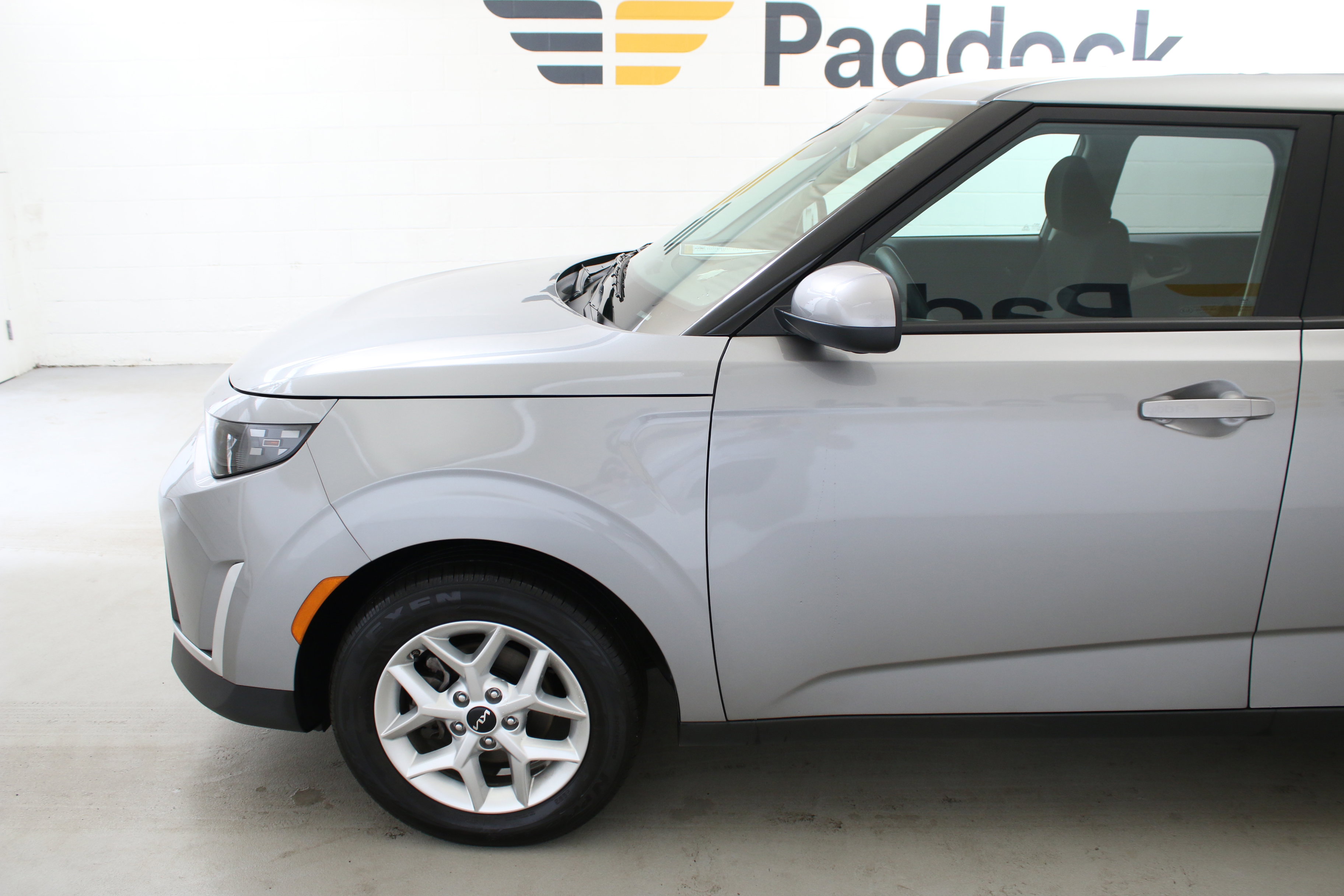 Used 2023 Kia Soul LX w/ LX Technology Package FWD image 5
