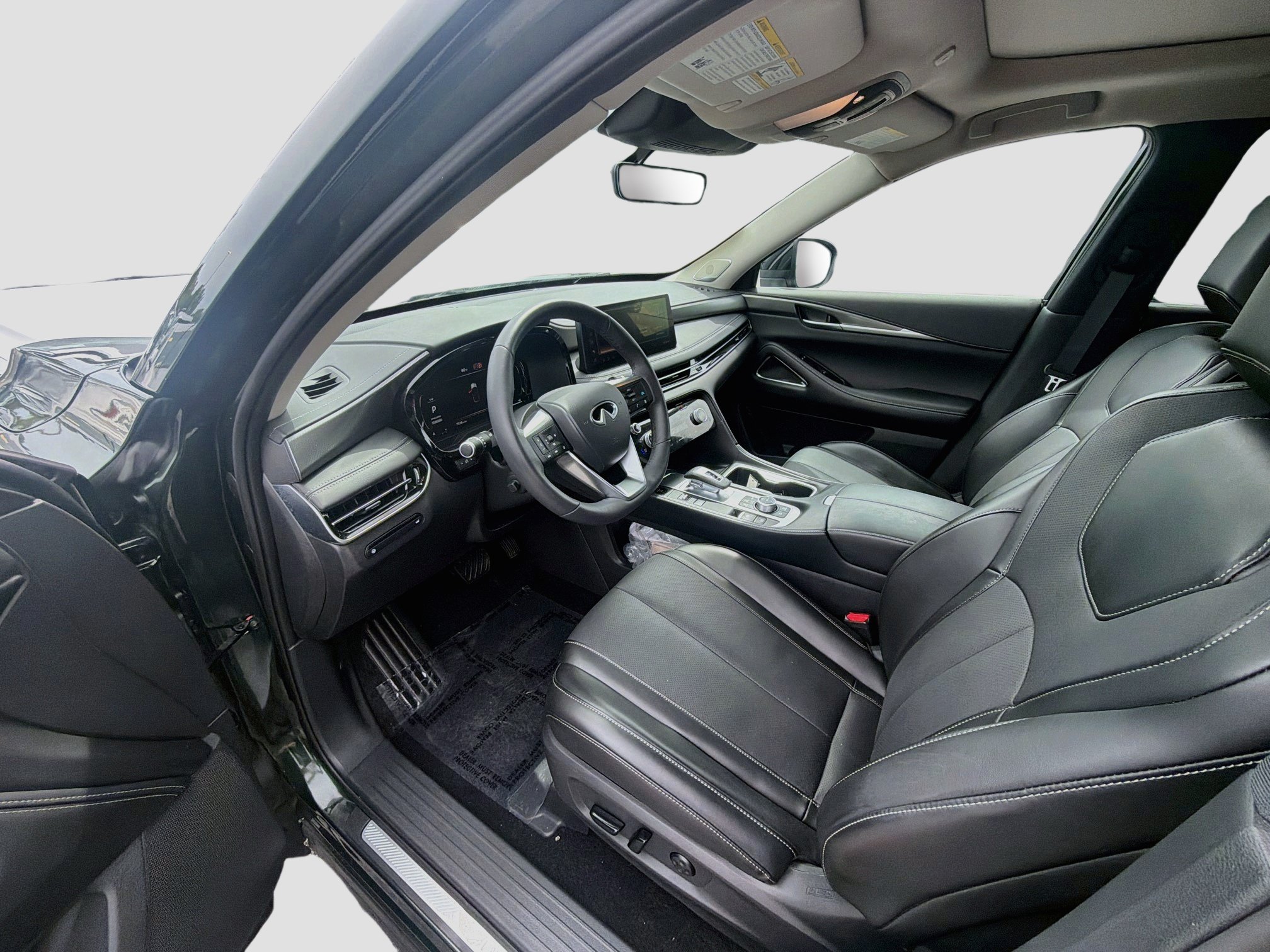 Used 2026 INFINITI QX60 Luxe w/ Family Package FWD image 9