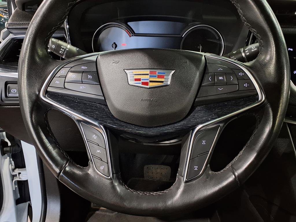 Used 2023 Cadillac XT5 Premium Luxury image 12