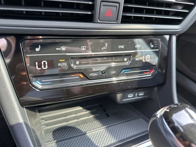 New 2025 Volkswagen Jetta SE image 17