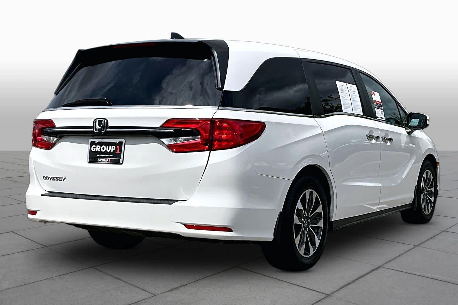 Used 2024 Honda Odyssey EX-L image 12