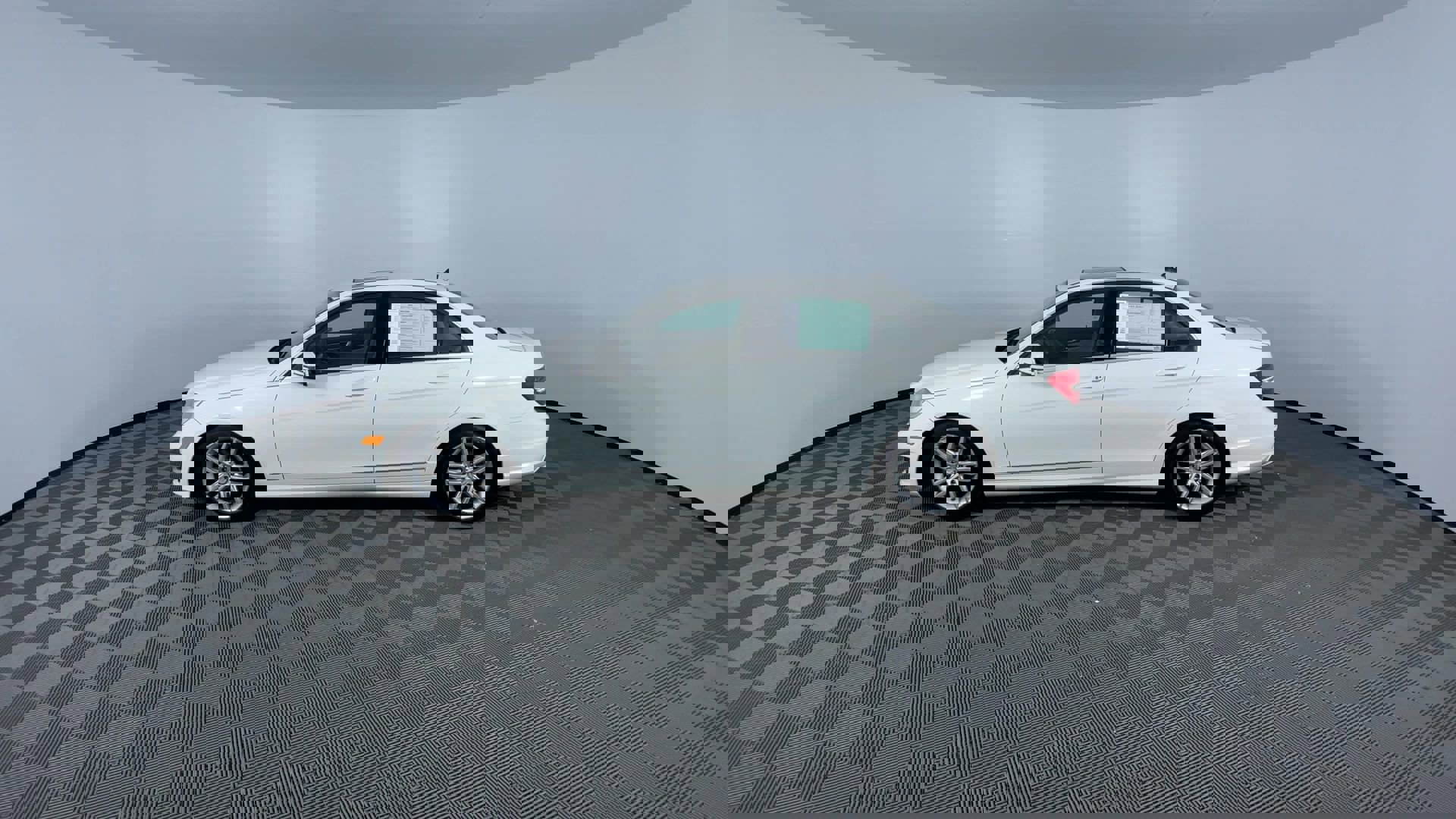 Used 2012 Mercedes-Benz C 300 4MATIC Sedan image 6