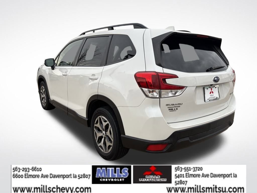 Used 2021 Subaru Forester Premium AWD/4WD image 5