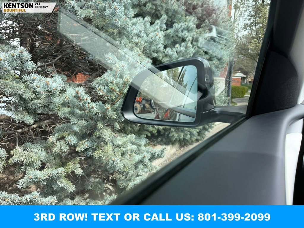 Used 2025 Tesla Model Y Long Range image 19