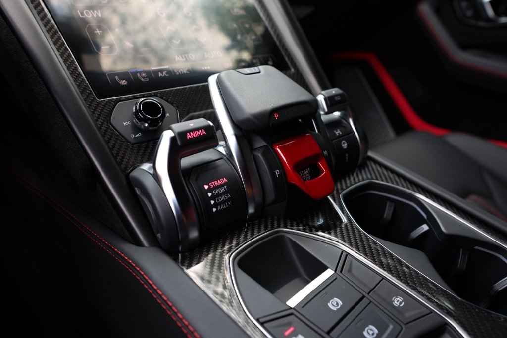 Used 2024 Lamborghini Urus Performante image 52