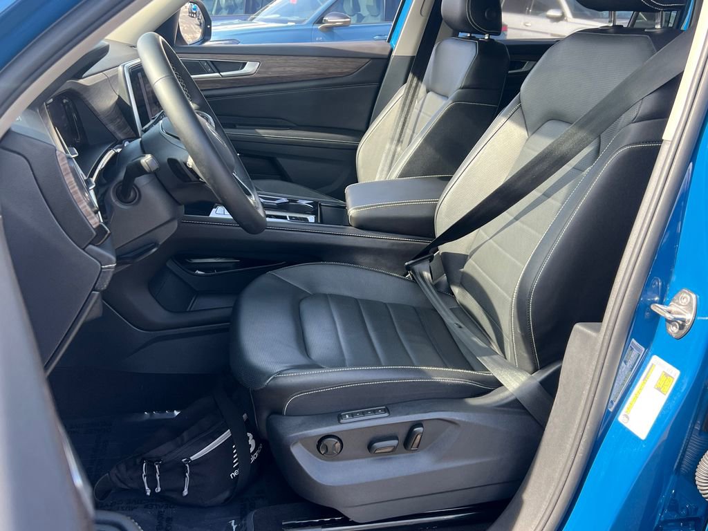 Certified 2025 Volkswagen Atlas SEL image 20