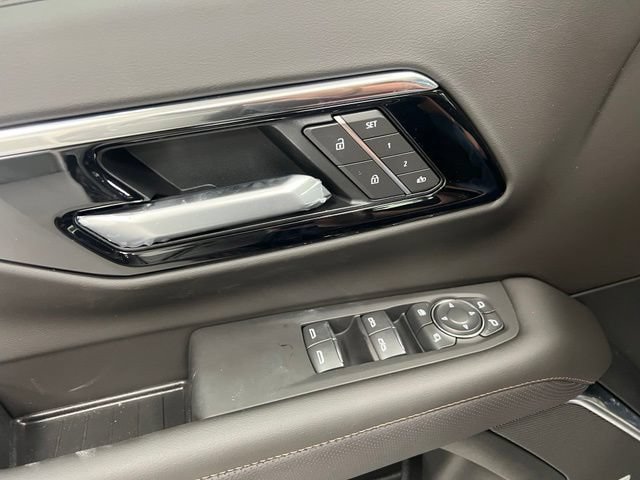 New 2026 Chevrolet Suburban High Country AWD/4WD image 15