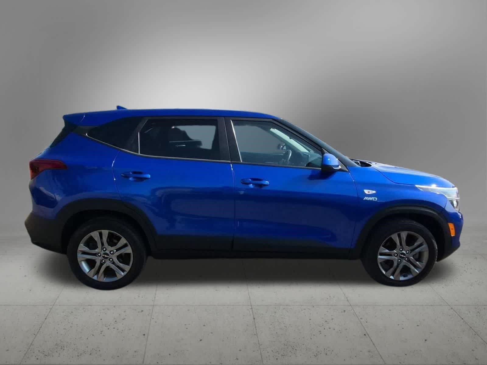 Used 2022 Kia Seltos LX AWD/4WD image 7