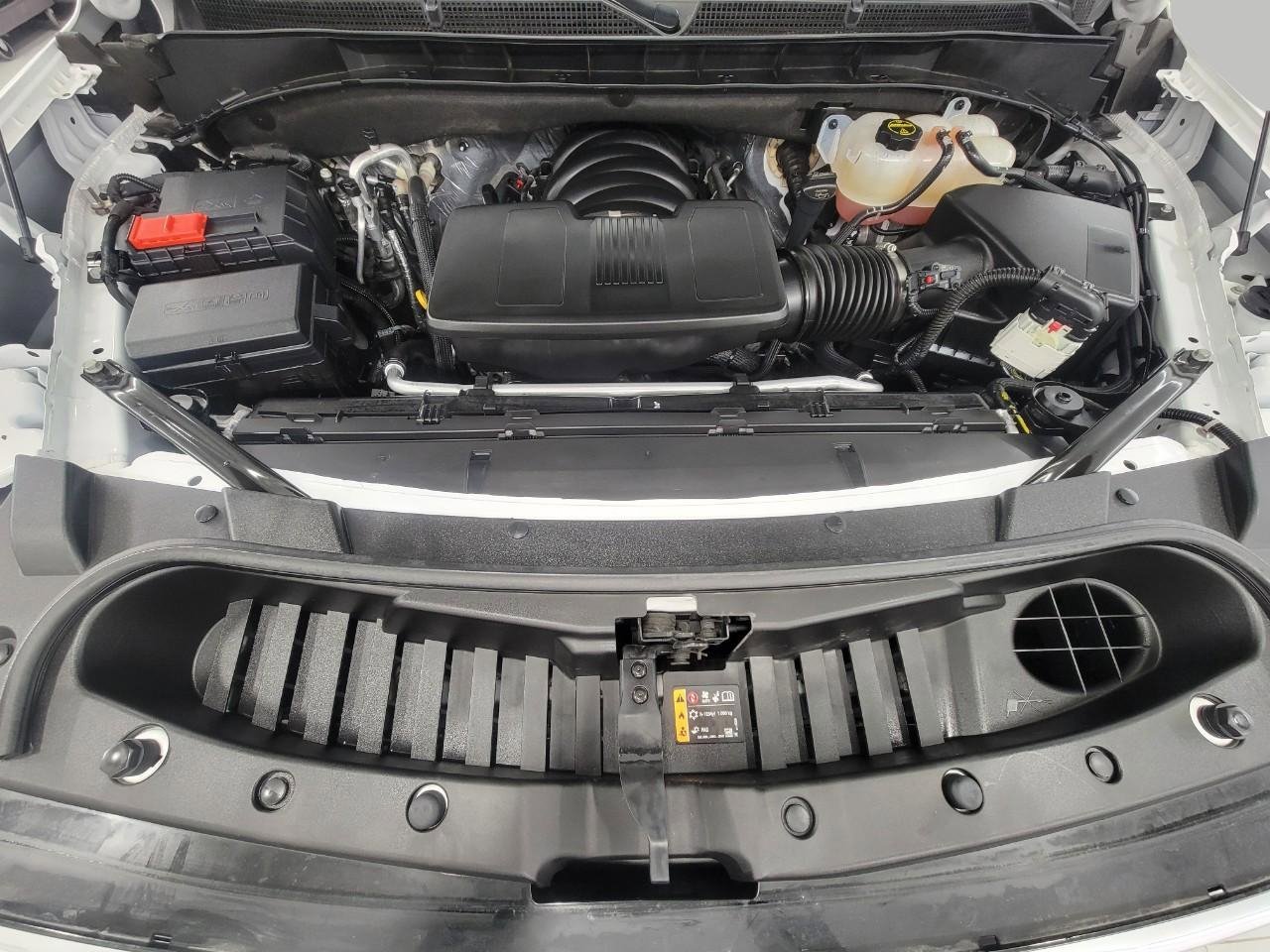 Certified 2025 GMC Yukon XL Denali image 9