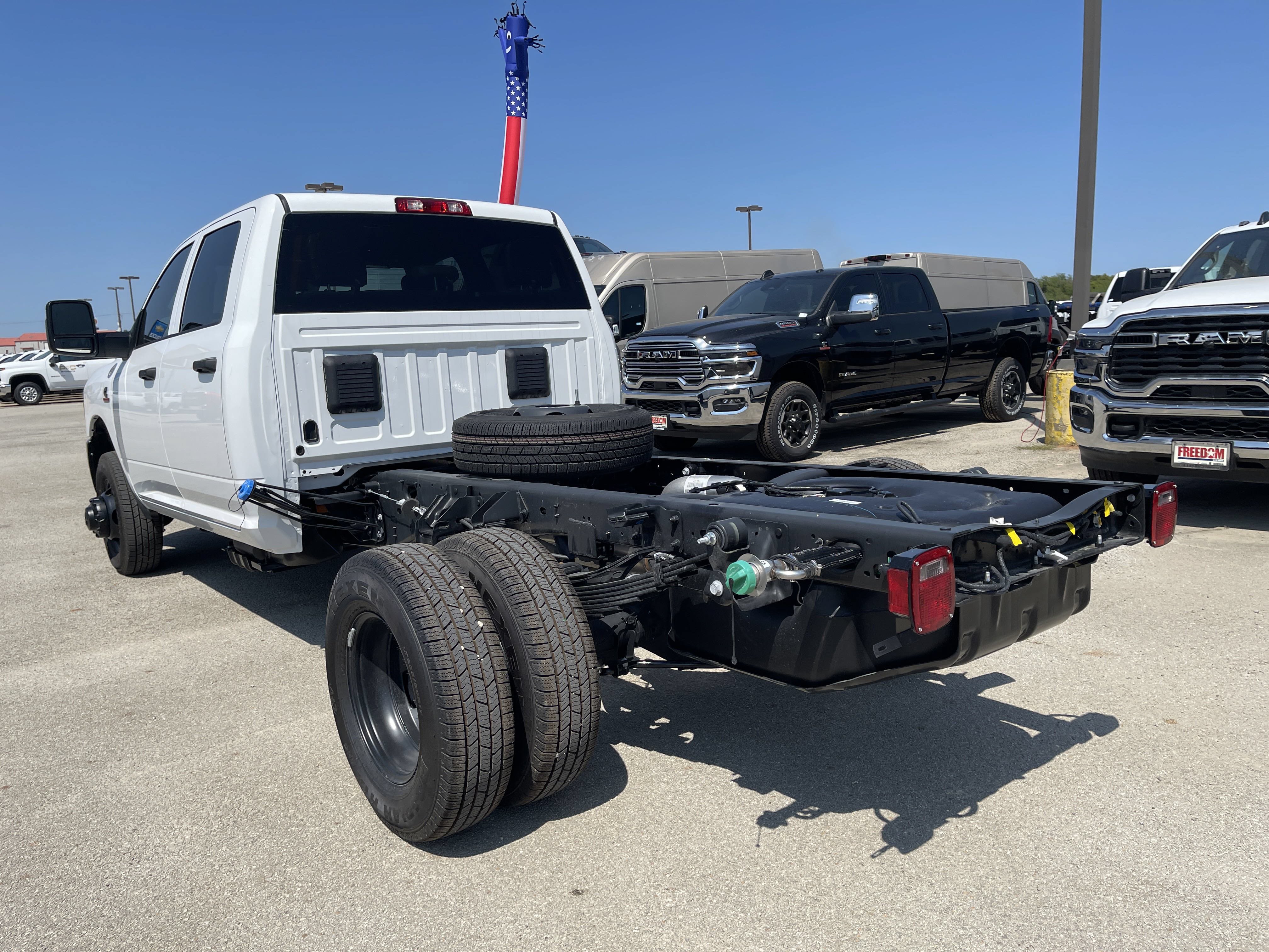 New 2026 RAM 3500 Tradesman AWD/4WD image 6
