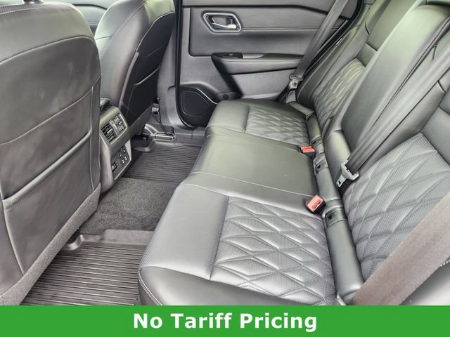 Used 2025 Nissan Rogue Platinum w/ Tech Package FWD image 25