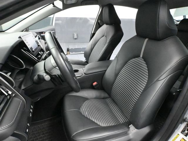 Used 2024 Toyota Camry SE image 21