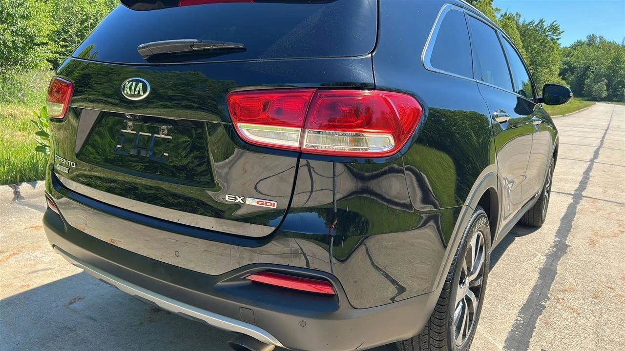 Used 2016 Kia Sorento EX AWD/4WD image 7