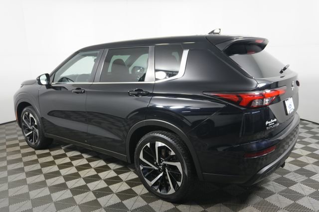 Used 2022 Mitsubishi Outlander ES image 5