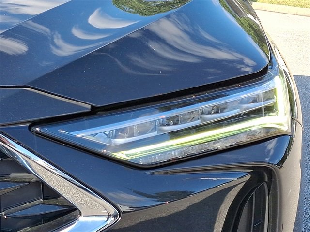 Used 2023 Acura MDX SH-AWD w/ Technology Package image 9