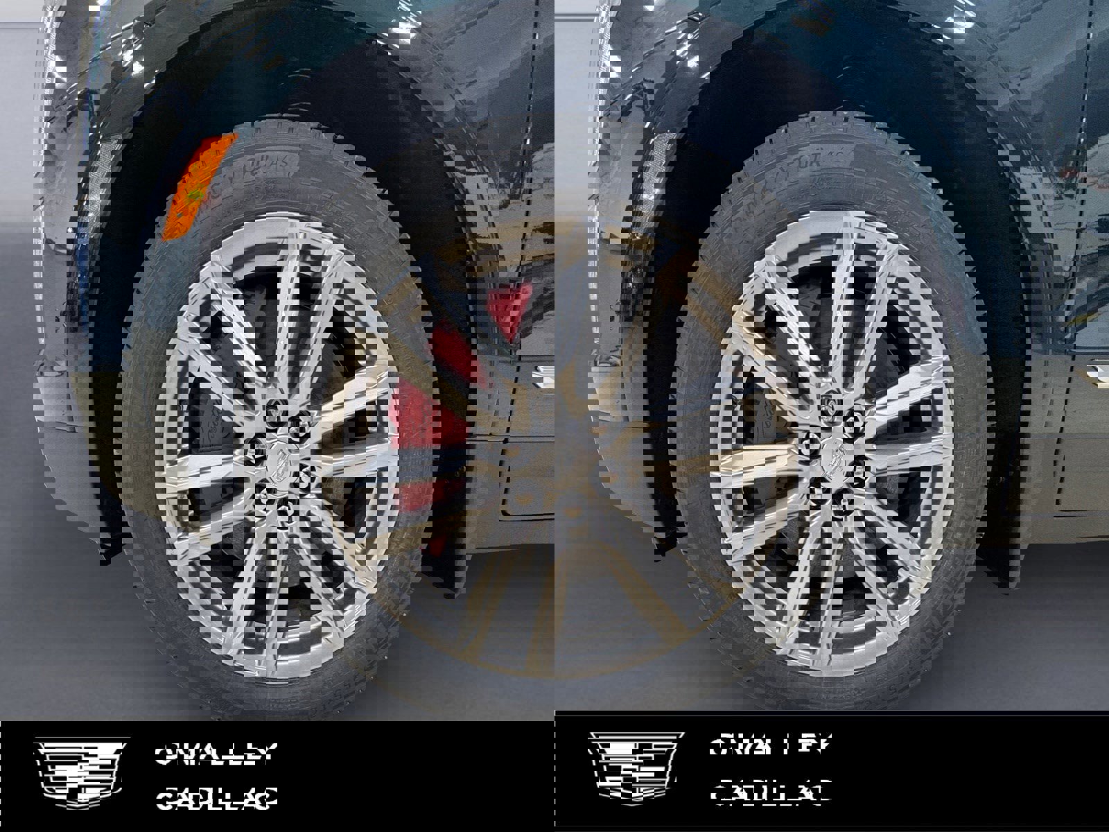 New 2026 Cadillac XT5 Sportv w/ LPO, Floor Liner Package image 9