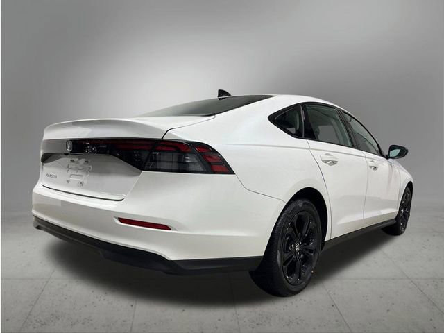 New 2025 Honda Accord SE image 5