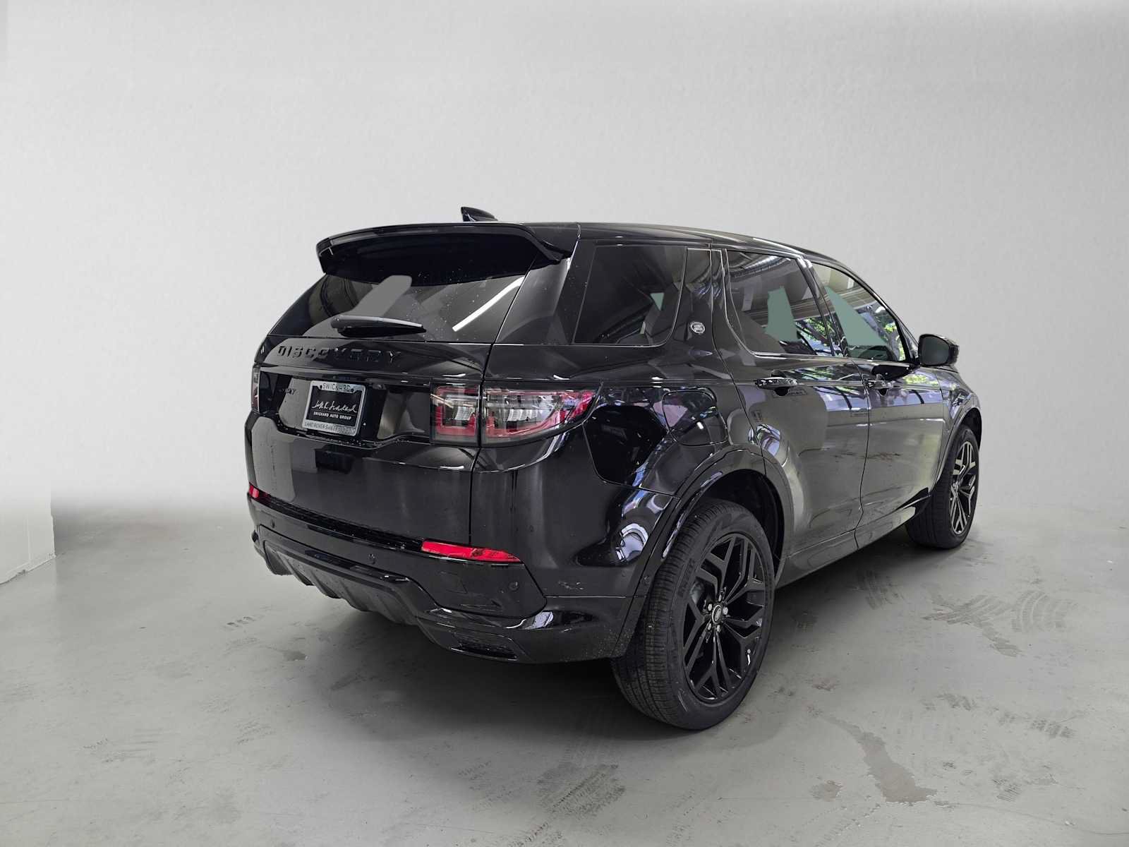 New 2026 Land Rover Discovery Sport Landmark AWD/4WD image 5