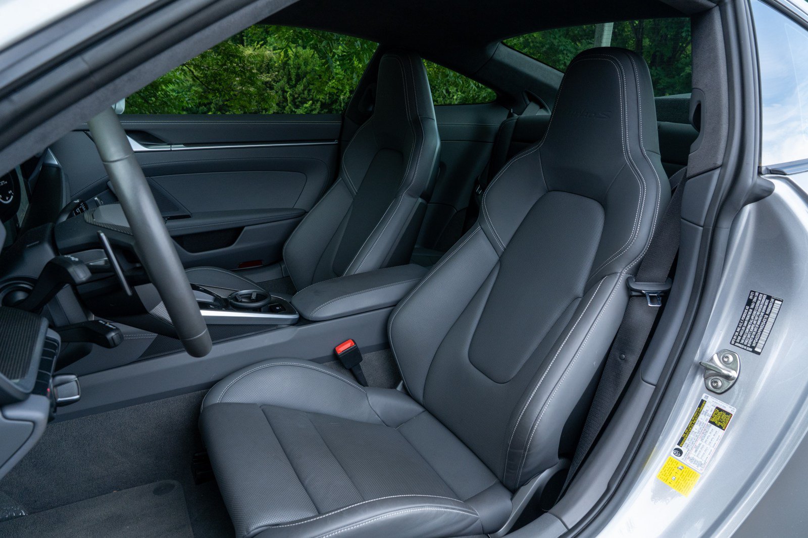 Certified 2022 Porsche 911 Turbo S AWD/4WD image 5