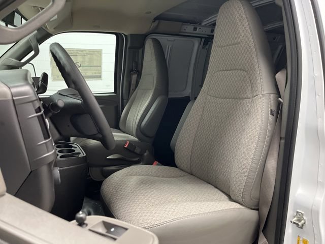 New 2026 Chevrolet Express 3500 Extended w/ Driver Convenience Package RWD image 6