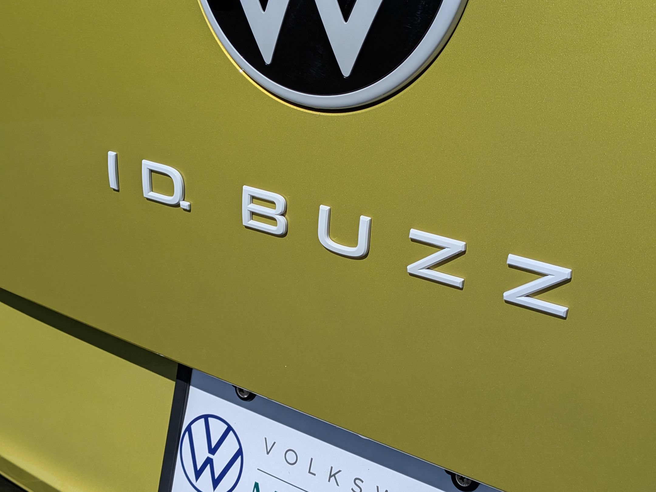 New 2025 Volkswagen ID. Buzz 1st Edition AWD/4WD image 28