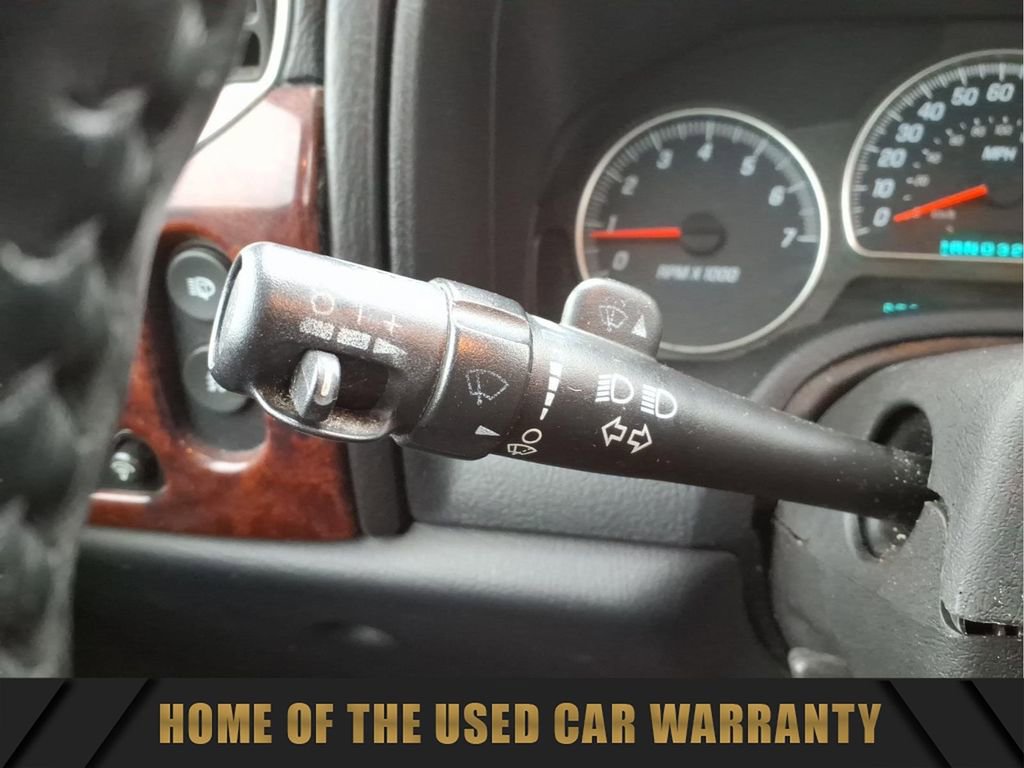 Used 2005 GMC Envoy SLT image 23