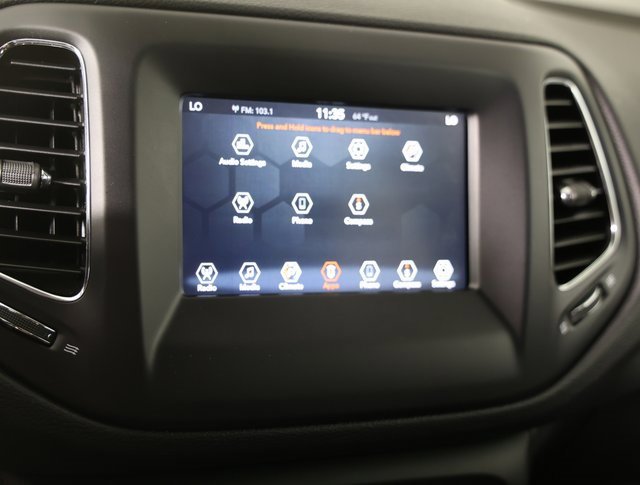 Used 2020 Jeep Compass Latitude image 19