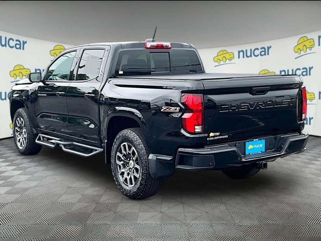 Used 2024 Chevrolet Colorado Z71 w/ Z71 Convenience Package 2 AWD/4WD image 4