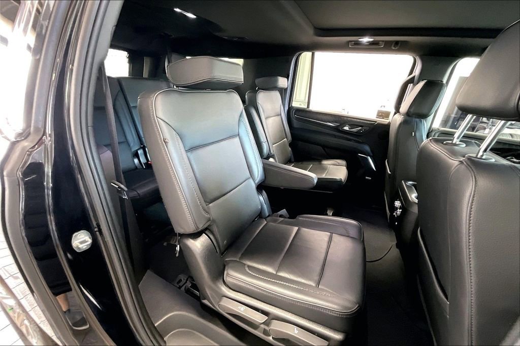 Used 2024 GMC Yukon XL Denali image 17