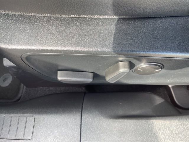 Used 2020 Ford Escape SEL image 23