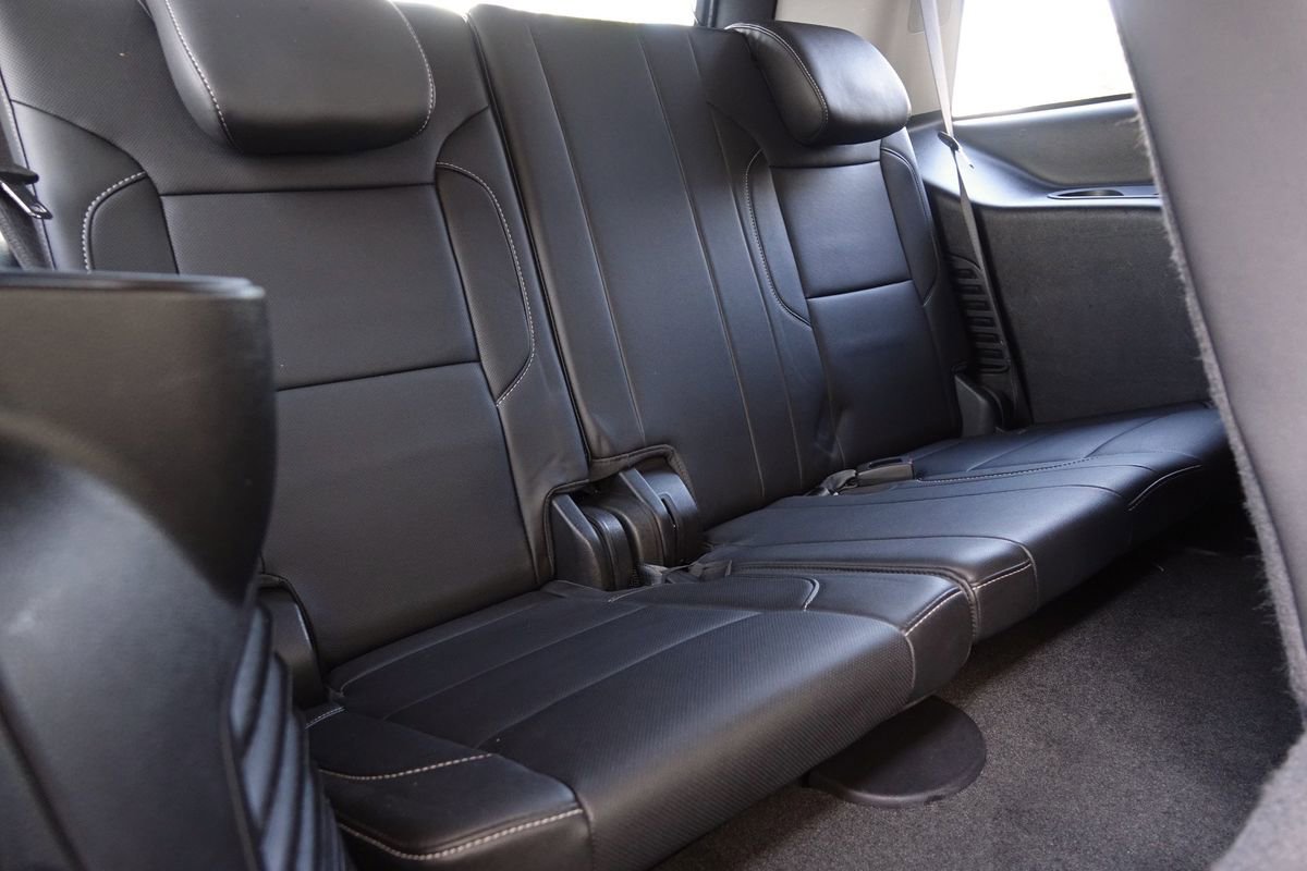 Used 2018 GMC Yukon SLT w/ Open Road Package image 13