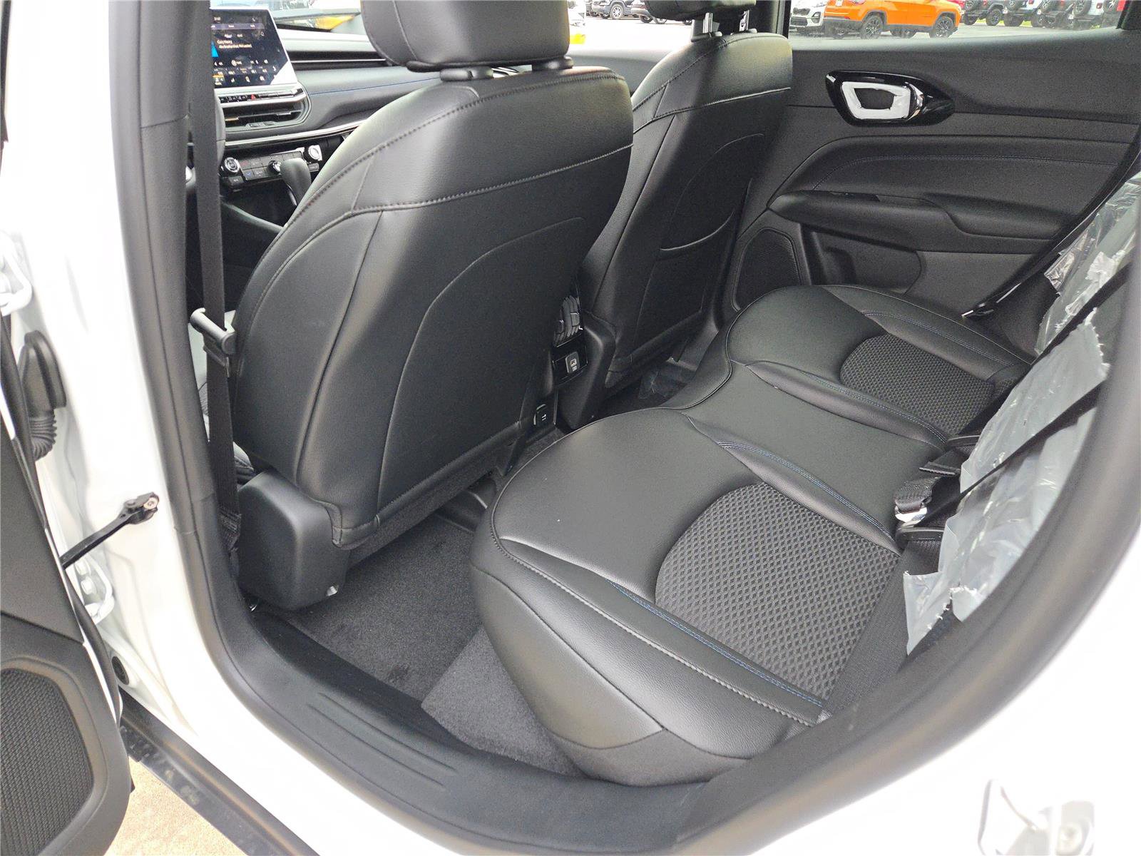 New 2026 Jeep Compass Latitude image 20