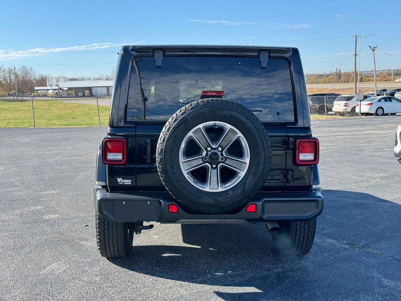 Used 2021 Jeep Wrangler Unlimited Sahara image 4