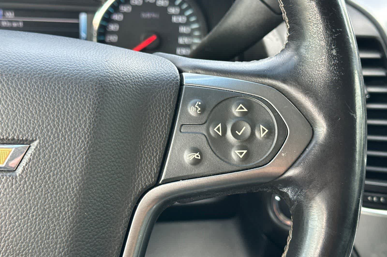 Used 2015 Chevrolet Tahoe LTZ AWD/4WD image 29
