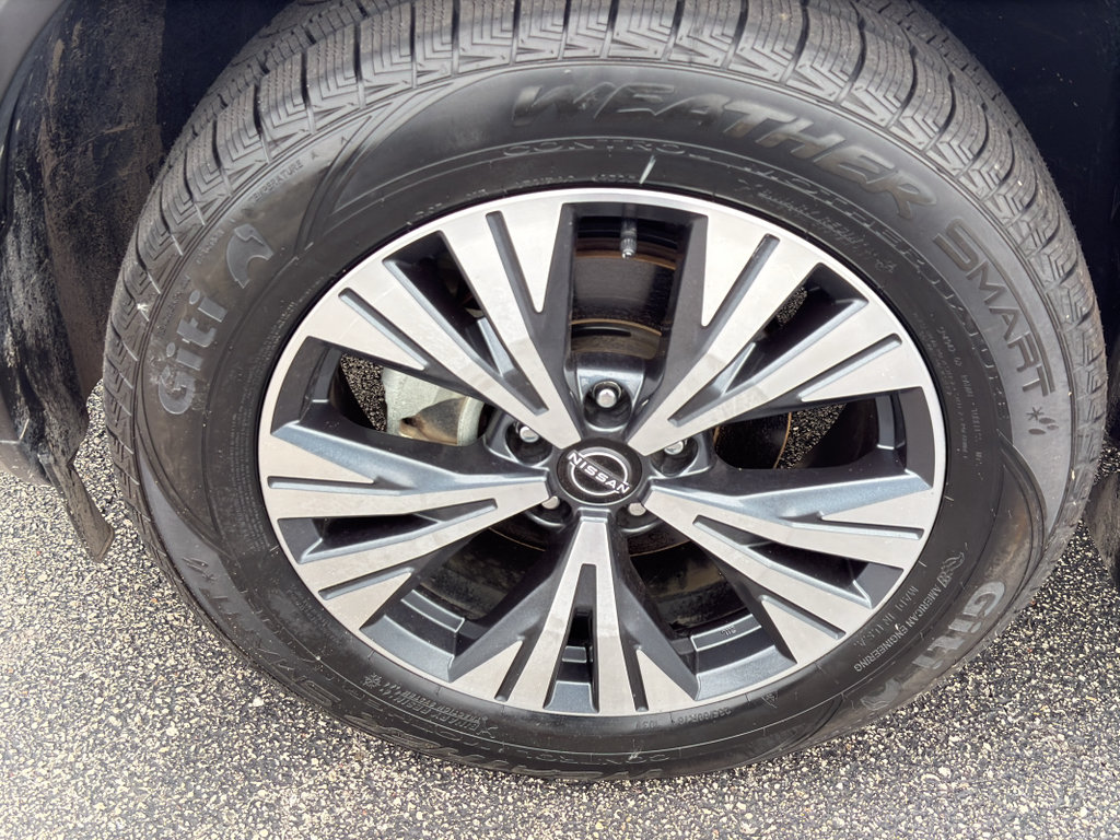 Certified 2023 Nissan Rogue SV w/ SV Premium B Package AWD/4WD image 9