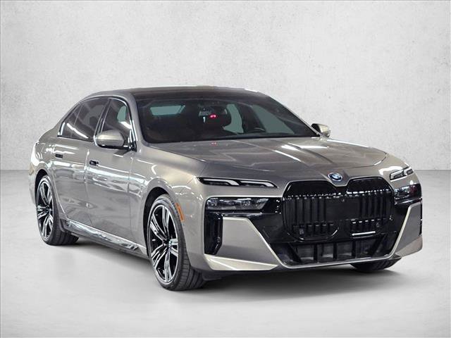 Certified 2024 BMW i7 eDrive50 w/ M Sport Package RWD image 3