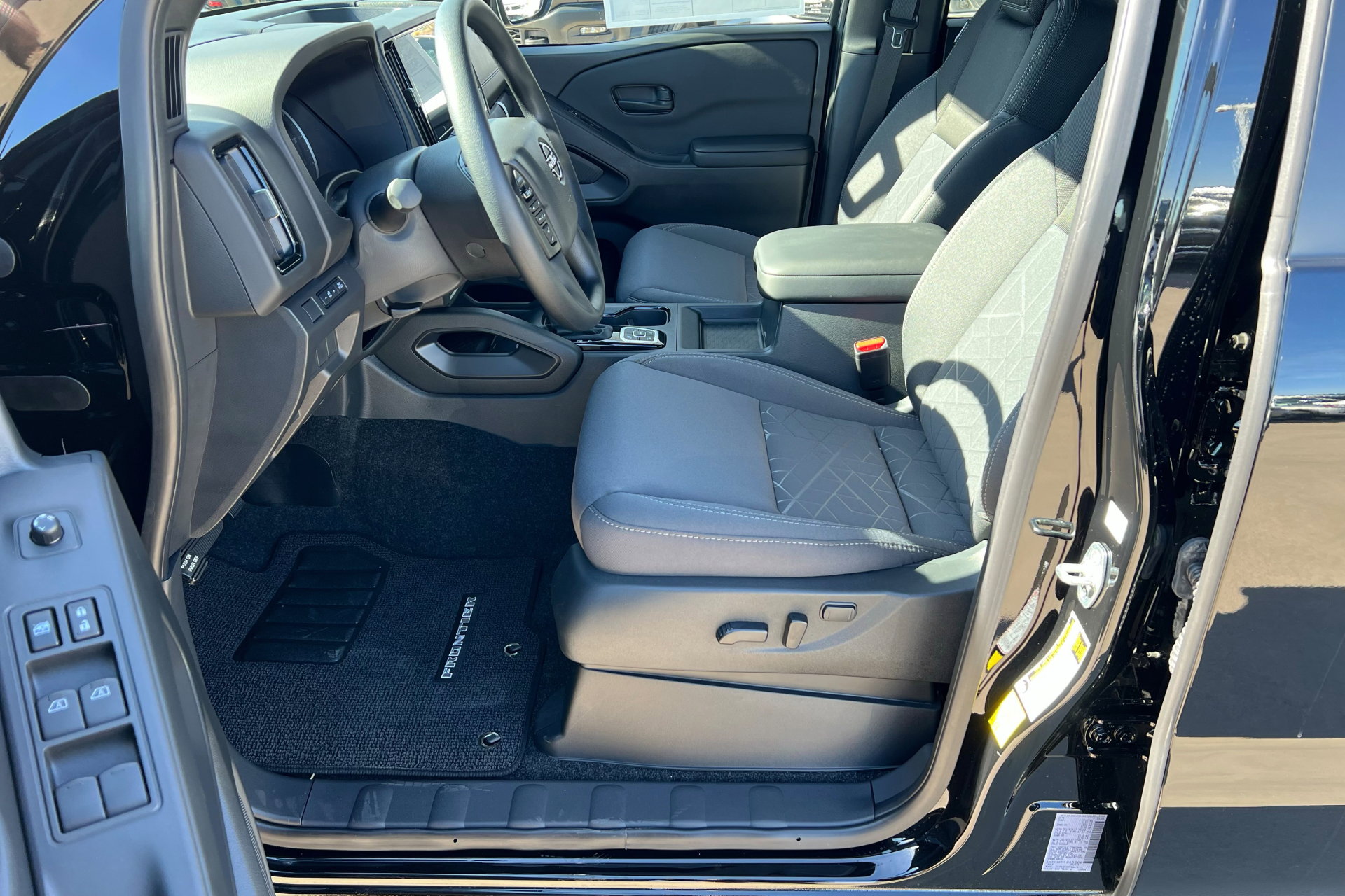 New 2026 Nissan Frontier SV w/ Tow Package image 17