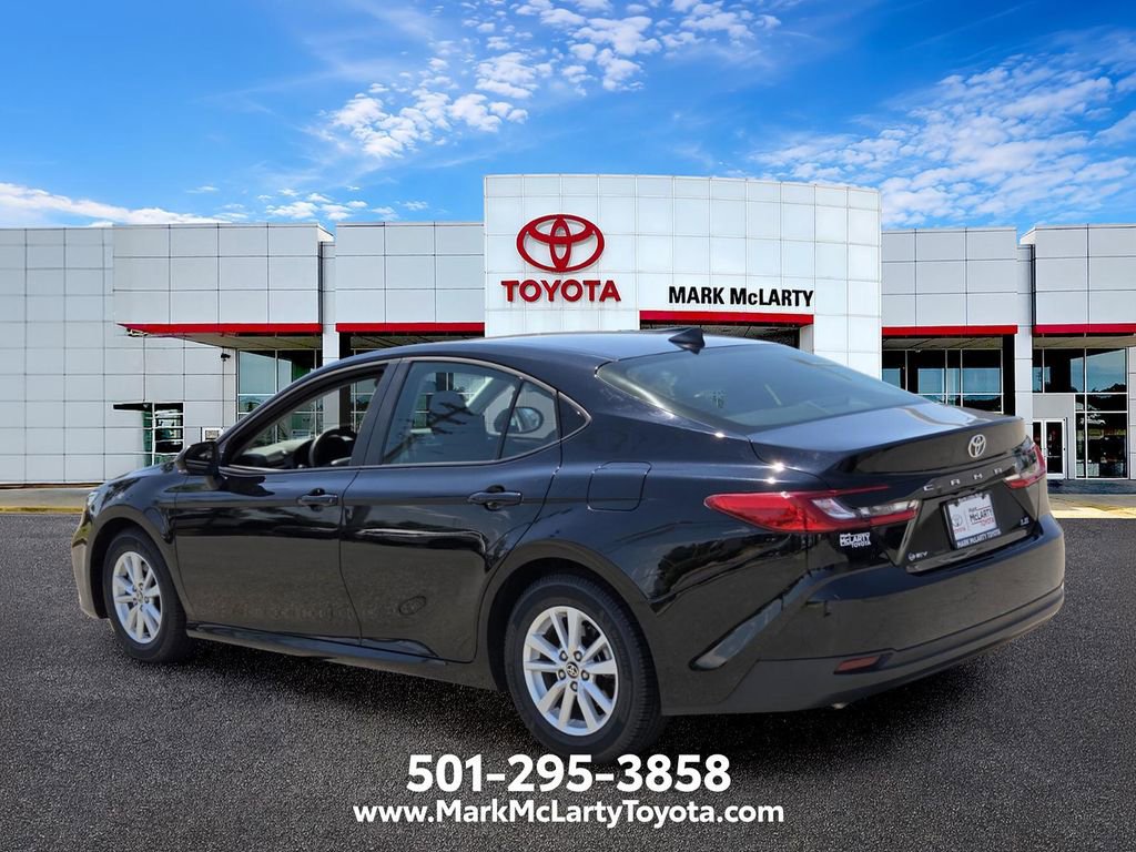 Used 2025 Toyota Camry LE FWD image 3