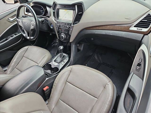 Used 2017 Hyundai Santa Fe Sport w/ Cargo Package AWD/4WD image 22