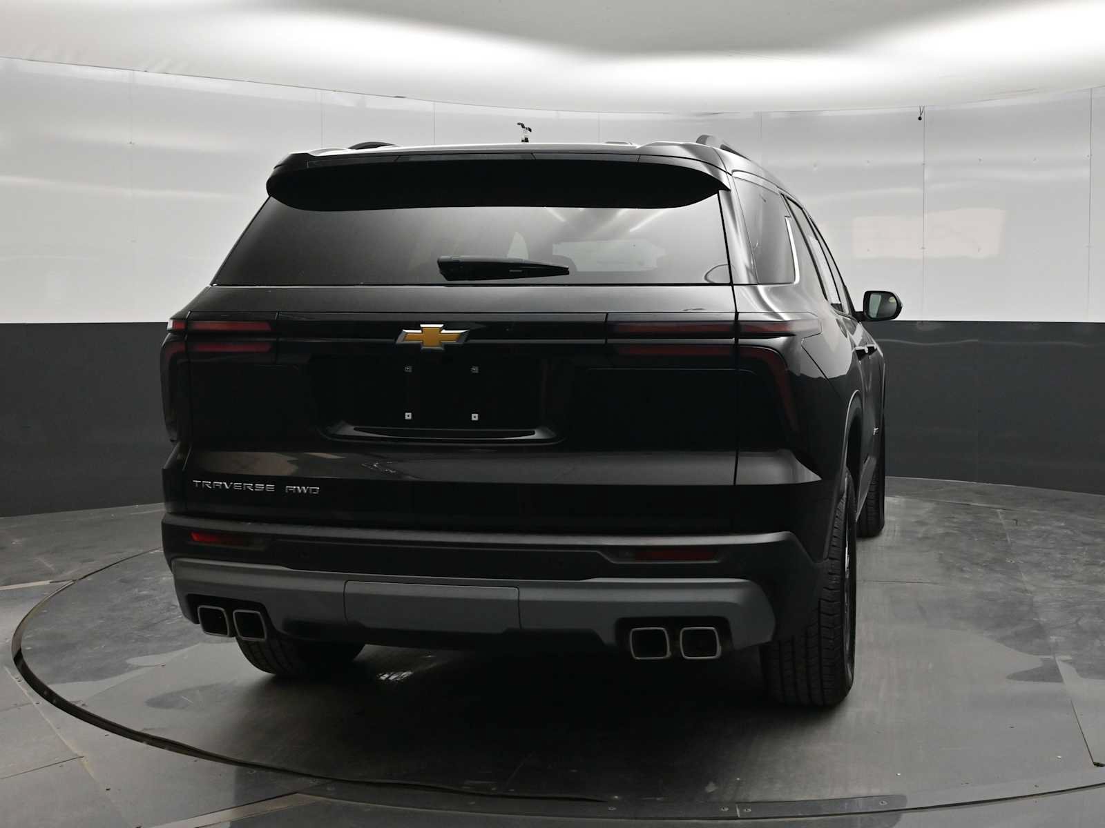 Used 2025 Chevrolet Traverse LT AWD/4WD image 6