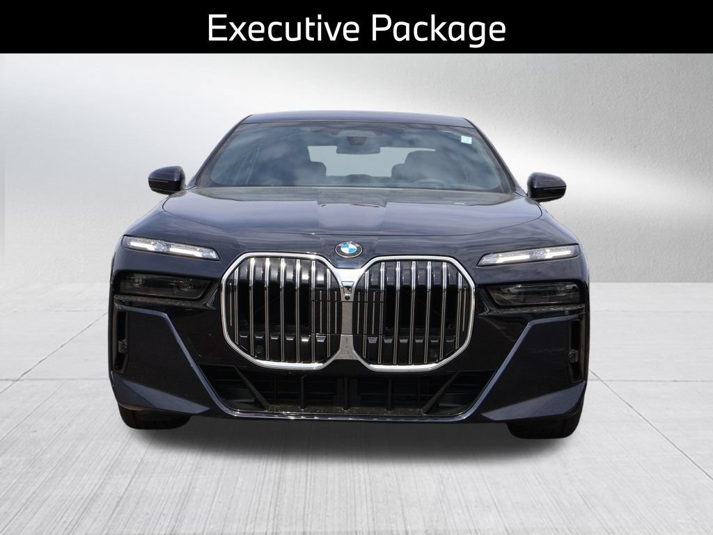 New 2026 BMW 760i xDrive w/ Executive Package AWD/4WD image 8