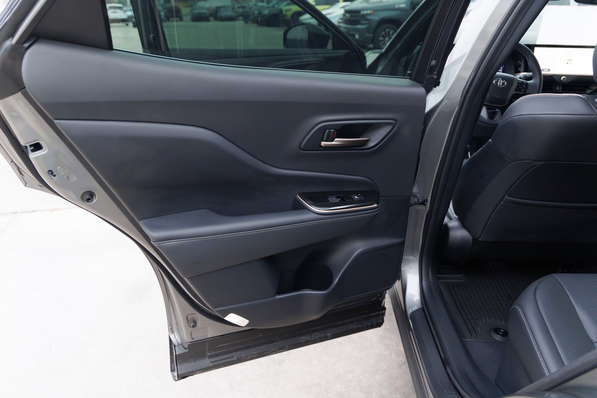 Certified 2026 Toyota Crown XLE image 38